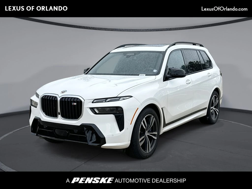 2023 BMW X7 M60i's photo