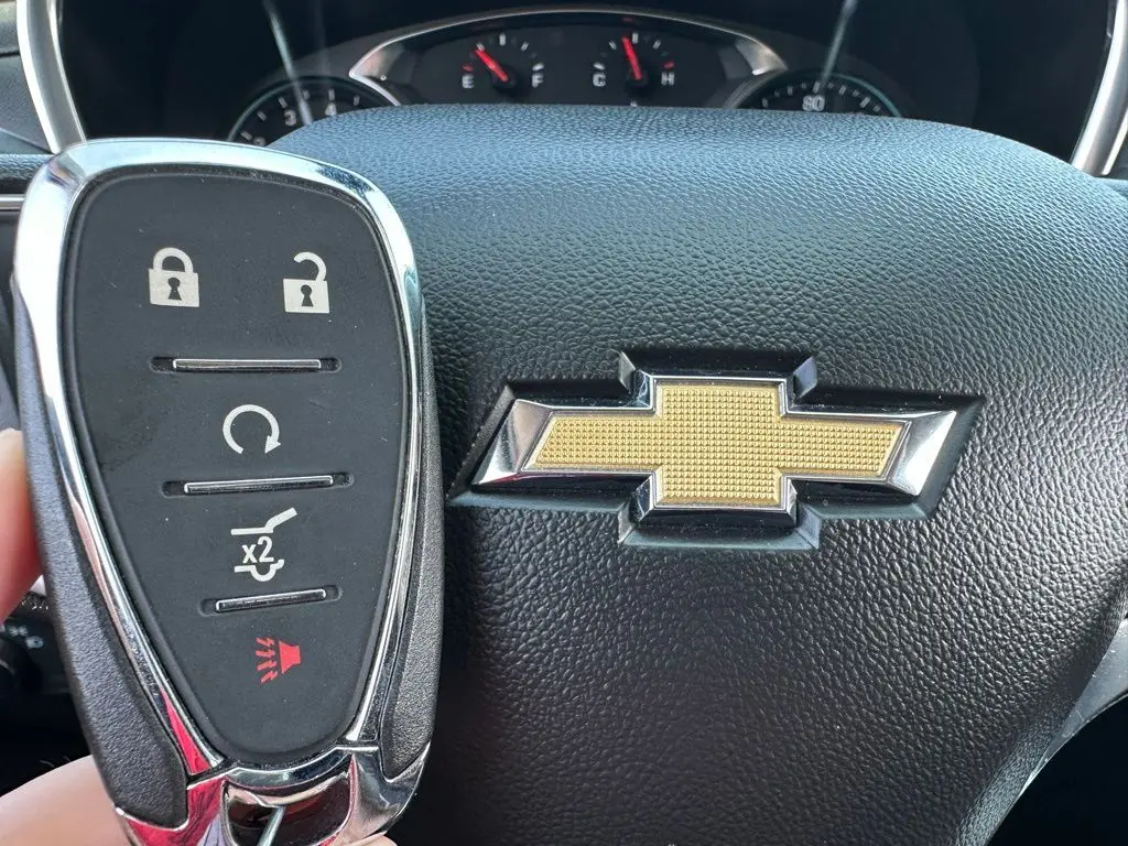 2024 Chevrolet Equinox LT photo 22