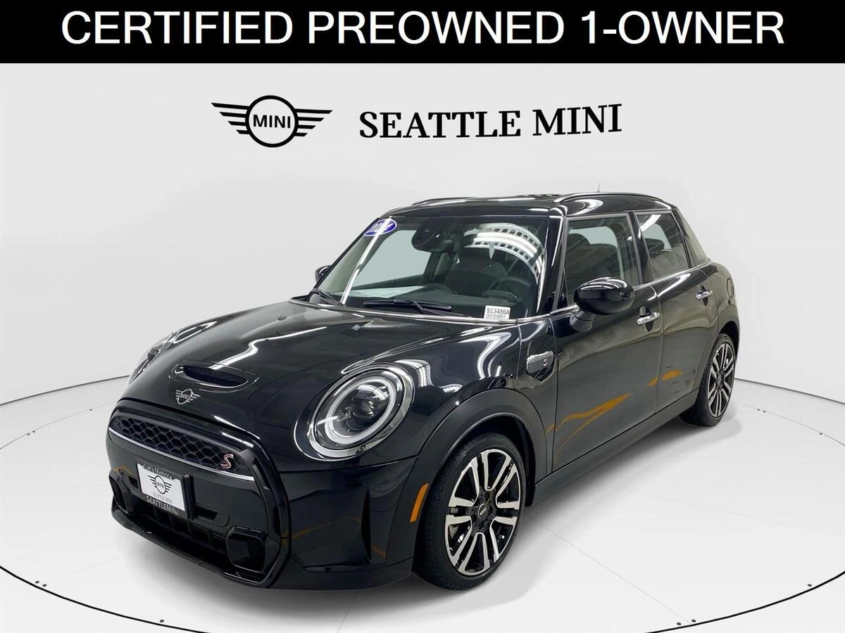 2024 MINI Hardtop Cooper S's photo