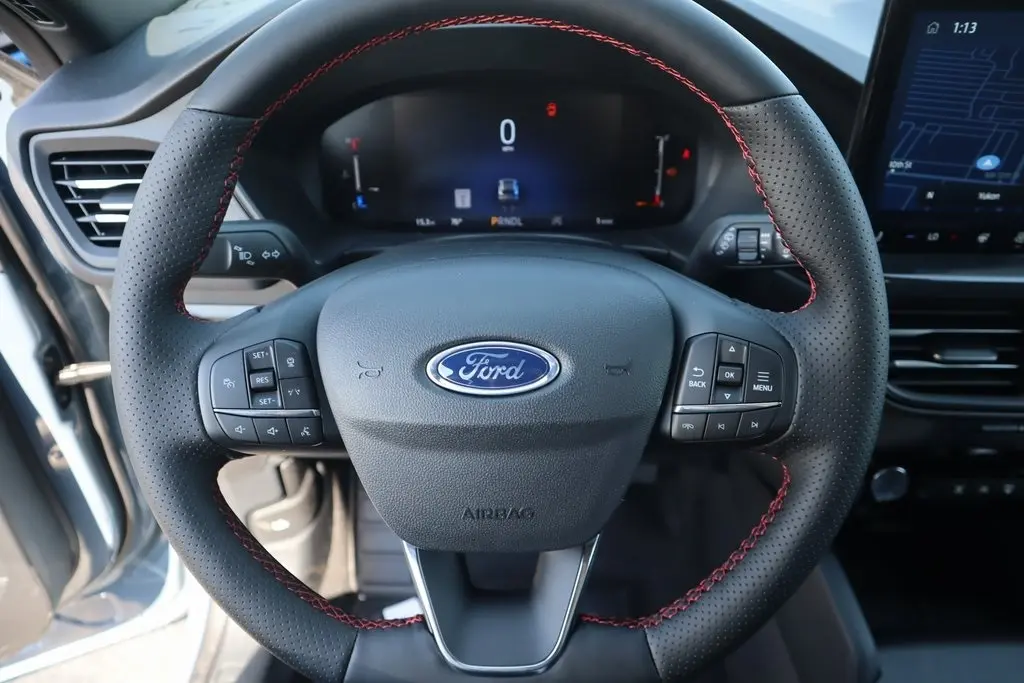 2026 Ford Escape ST-Line photo 3