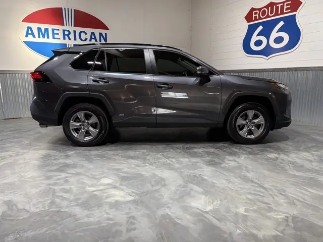 Used 2022 Toyota RAV4 XLE with VIN 4T3RWRFV1NU056089 for sale in Norman, OK