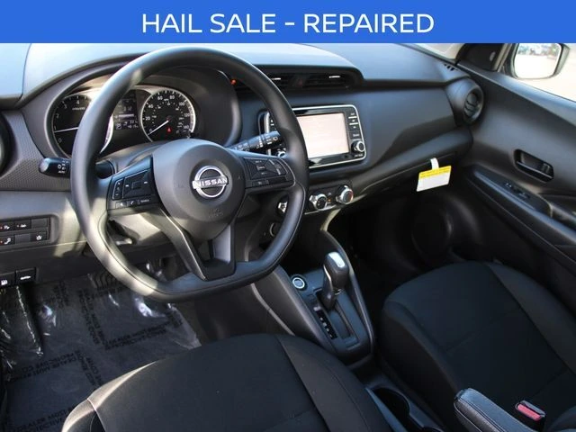 Used 2025 Nissan KICKS PLAY Base with VIN 3N1CP5BV1SL491704 for sale in Kansas City