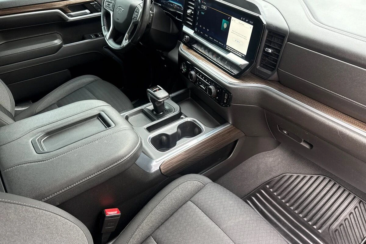 2022 Chevrolet Silverado 1500 RST - Photo 15
