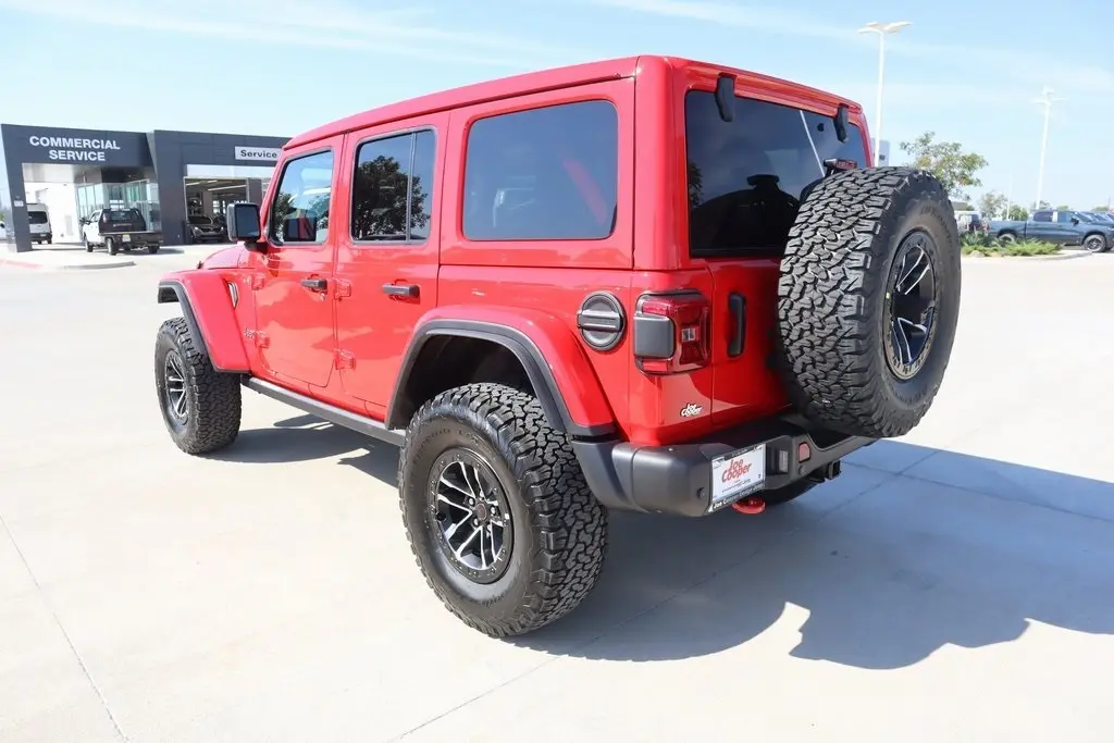 2025 Jeep Wrangler Rubicon X photo 23