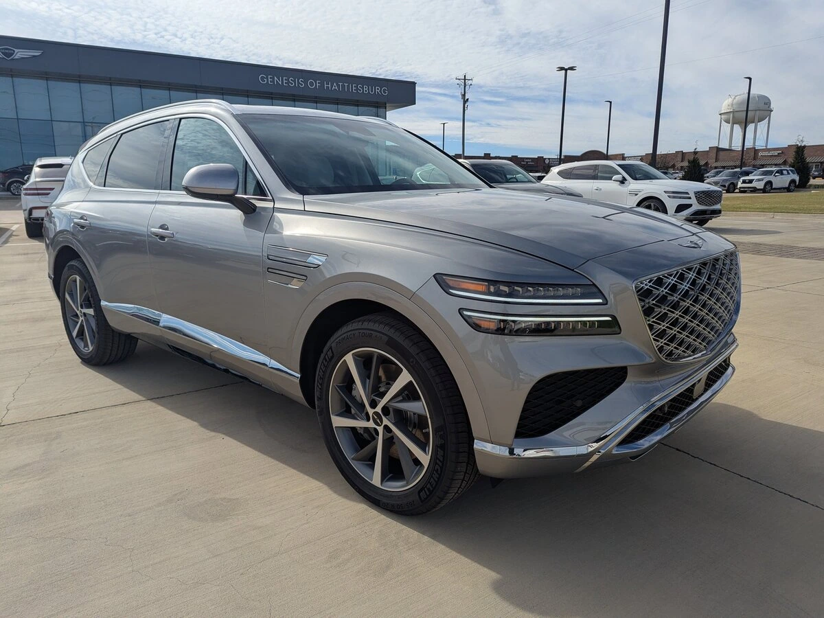 2026 Genesis GV80 Select's photo