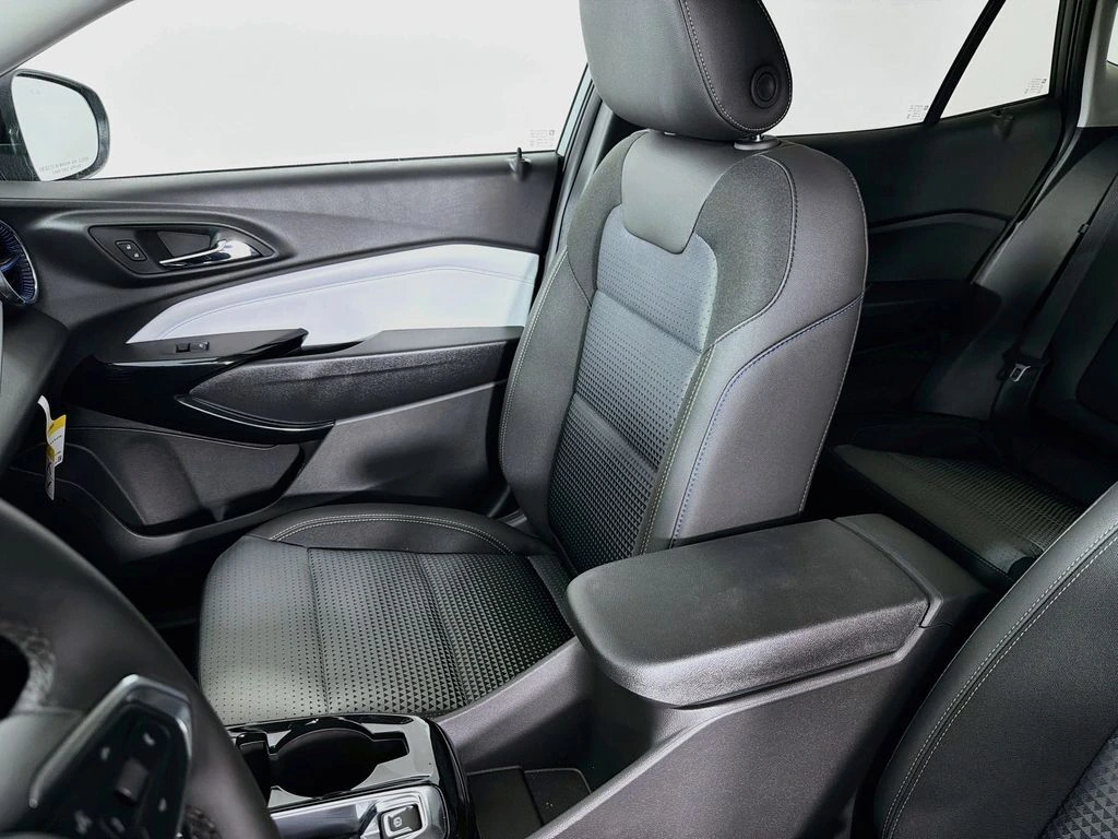 2026 Chevrolet Trax LT - Photo 22