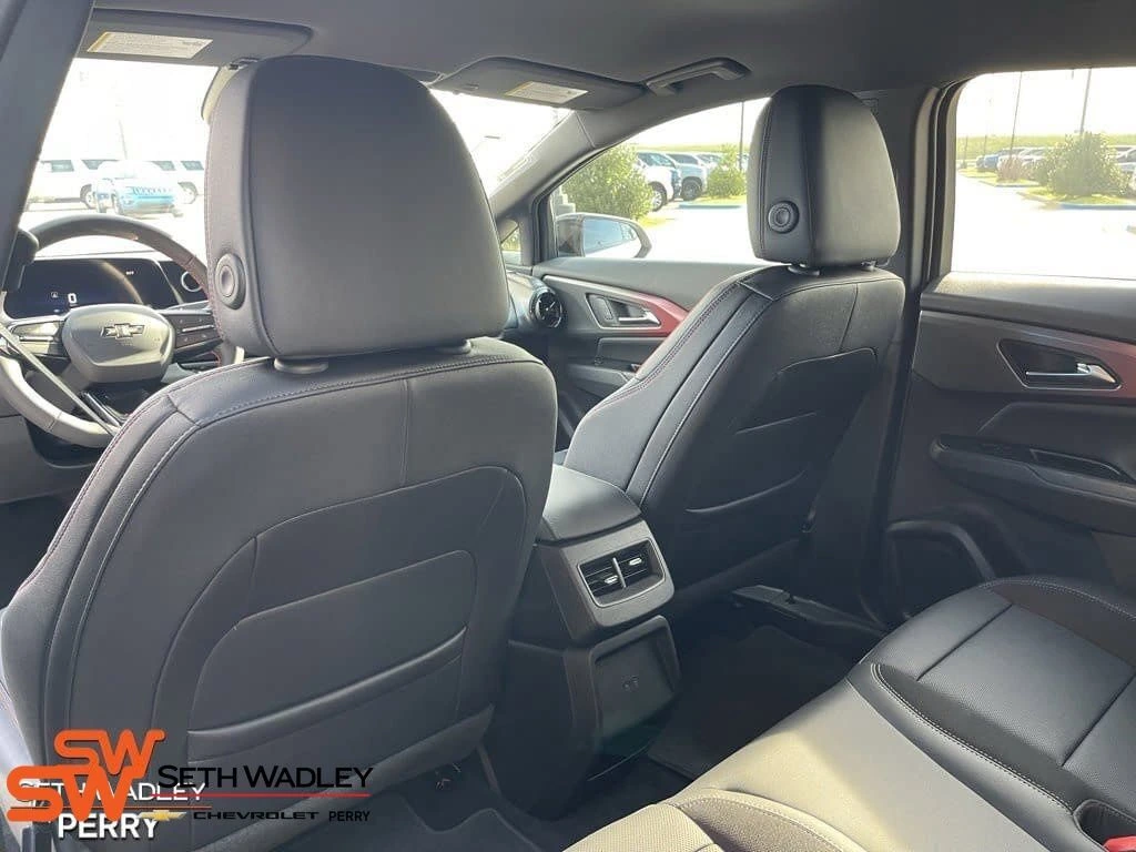 2025 Chevrolet Equinox EV RS - Photo 24