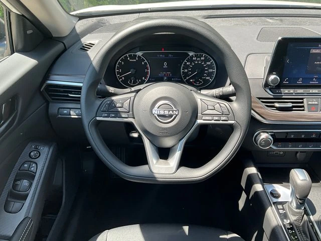 2026 Nissan Altima SV - Photo 30