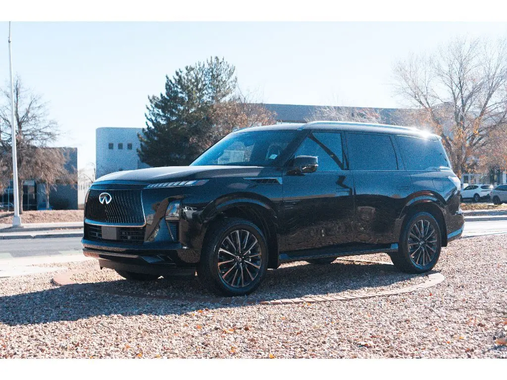 2026 INFINITI QX80 Autograph's photo