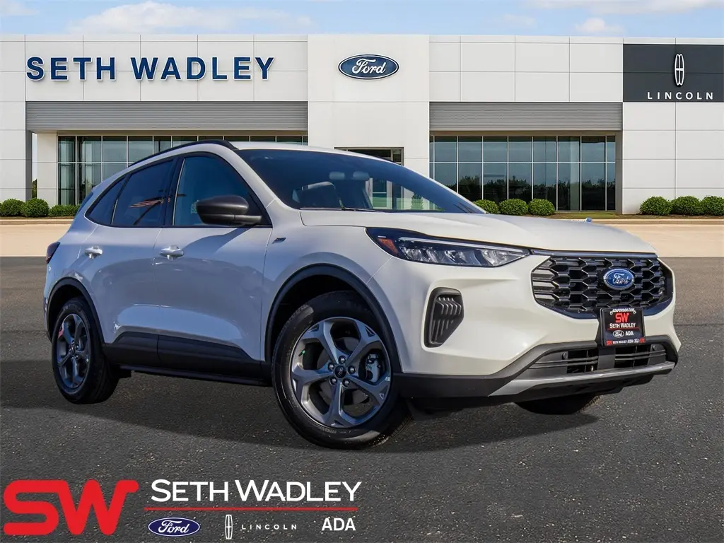 2026 Ford Escape ST-Line's photo