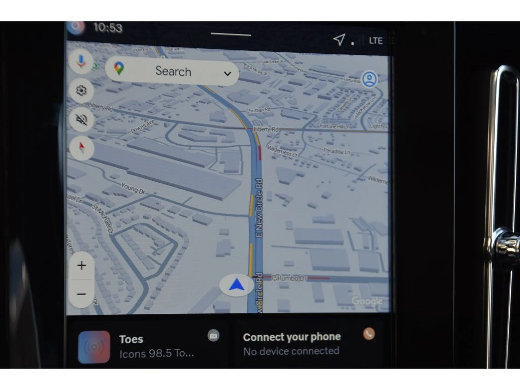 2026 Volvo - image 21