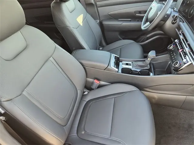2026 Hyundai Tucson SEL Convenience photo 12