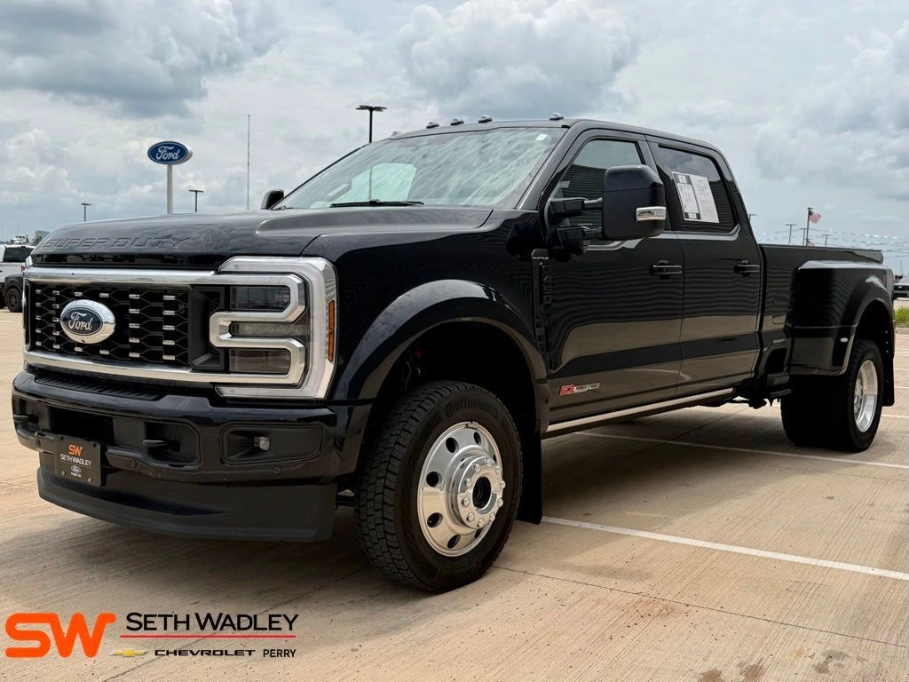 2026 Ford F-450 Super Duty Platinum - Photo 6