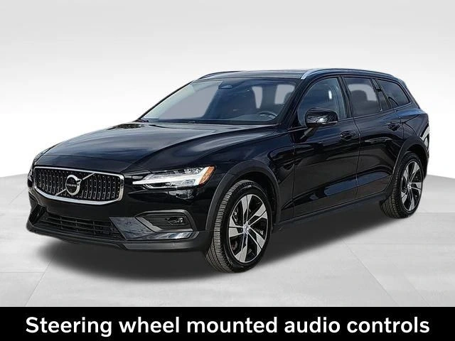 2025 Volvo - image 9