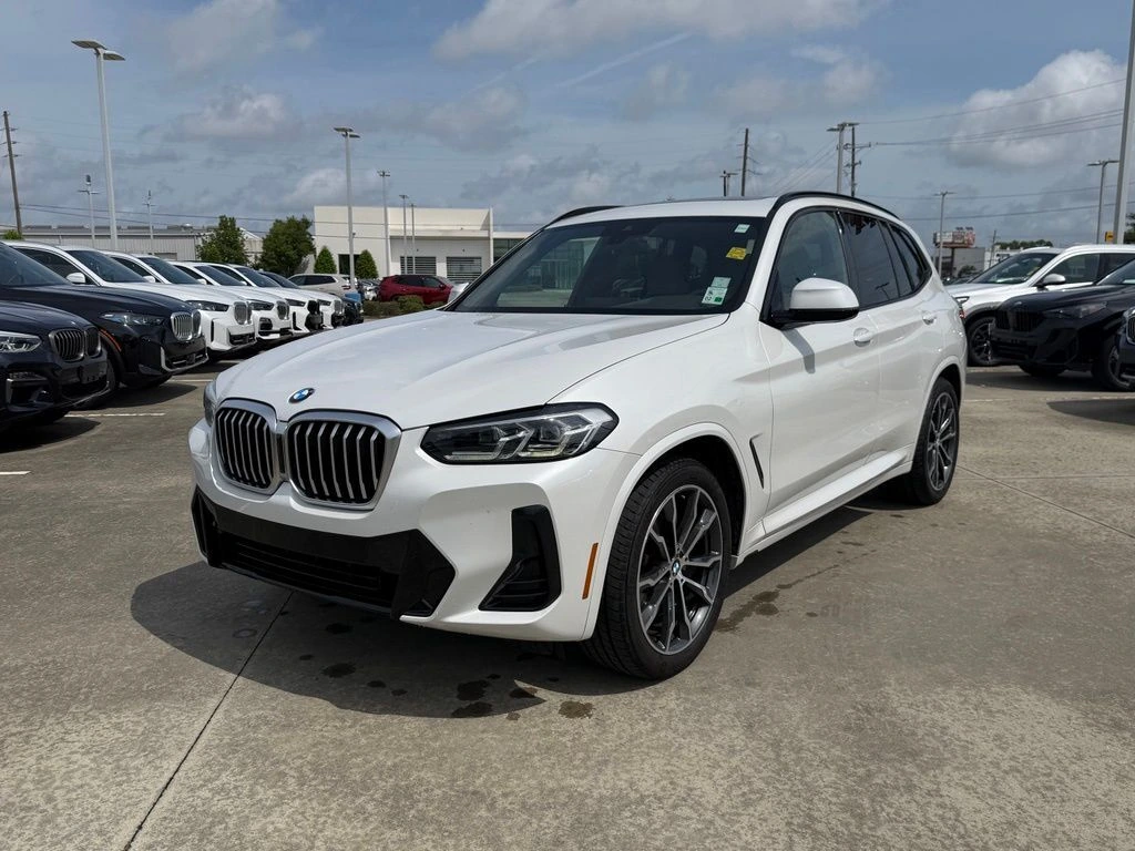 2022 BMW X3 sDrive30i's photo