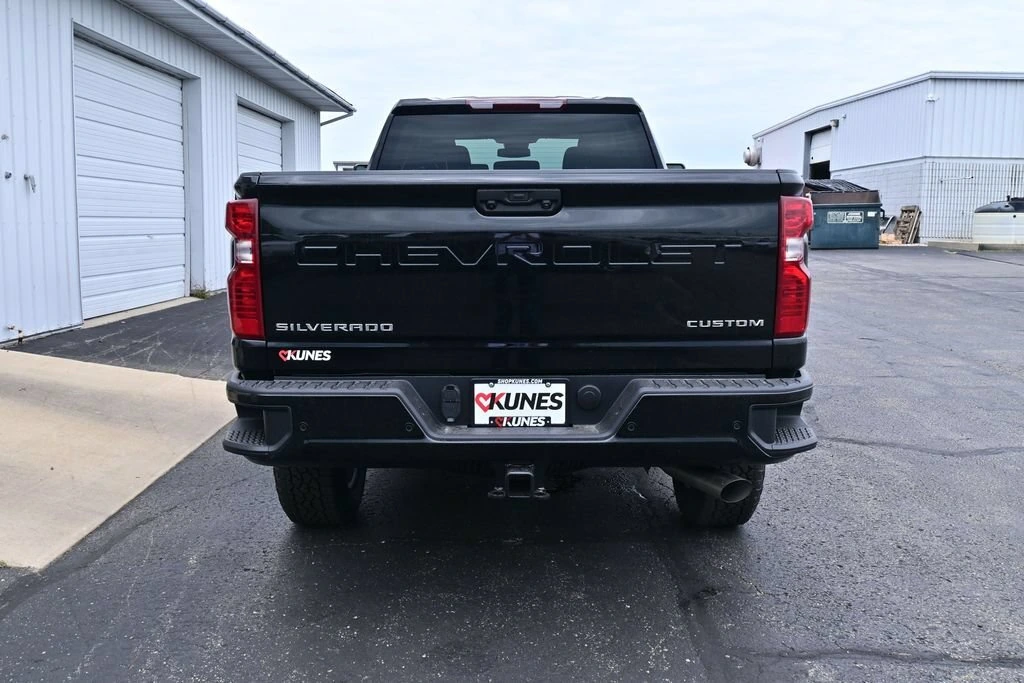 2026 Chevrolet Silverado 2500 HD Custom - Photo 6