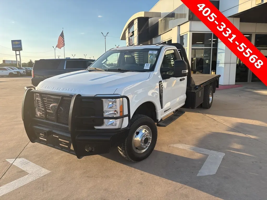2023 Ford F-350 XL photo 4