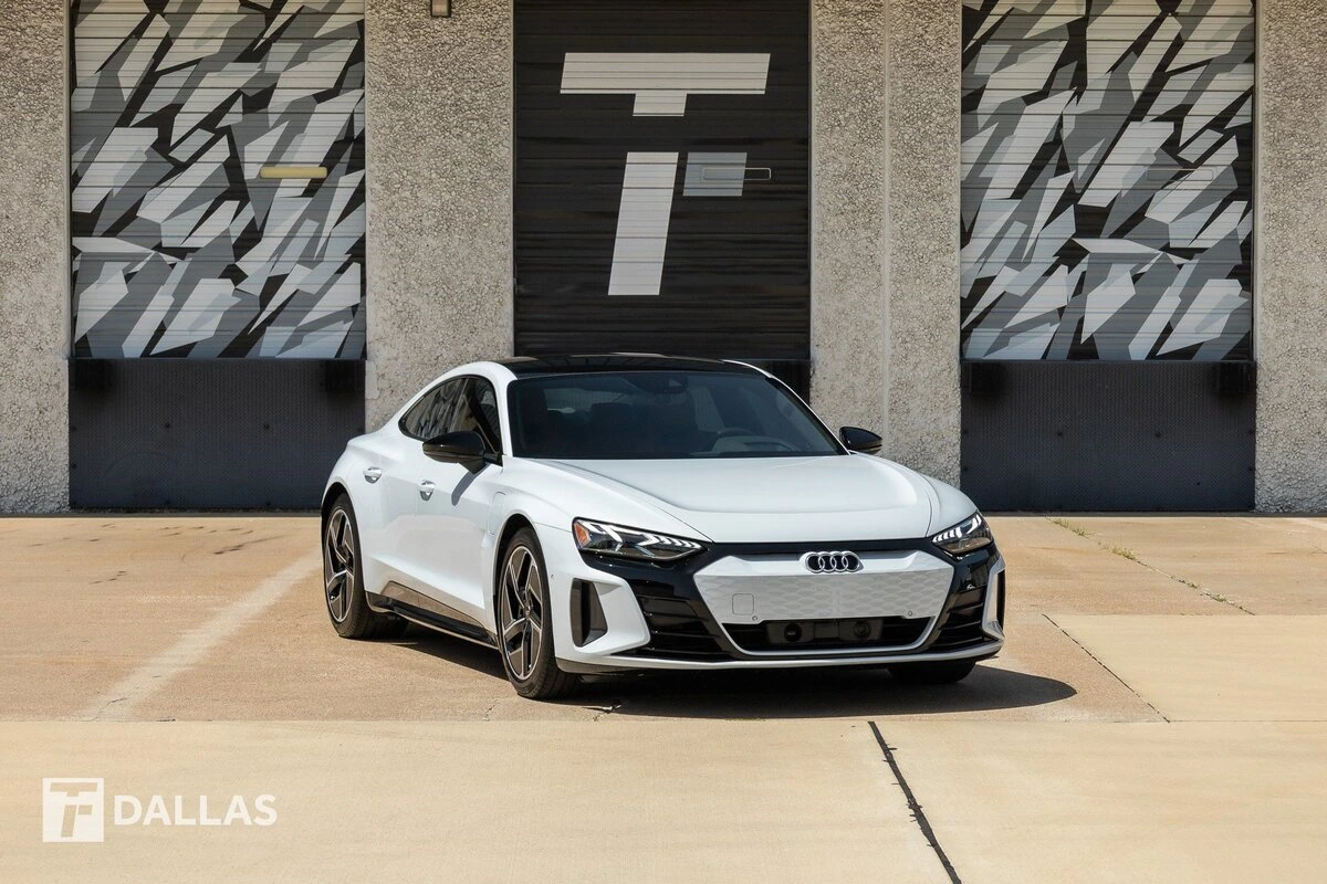 2024 Audi RS e-tron GT -'s photo