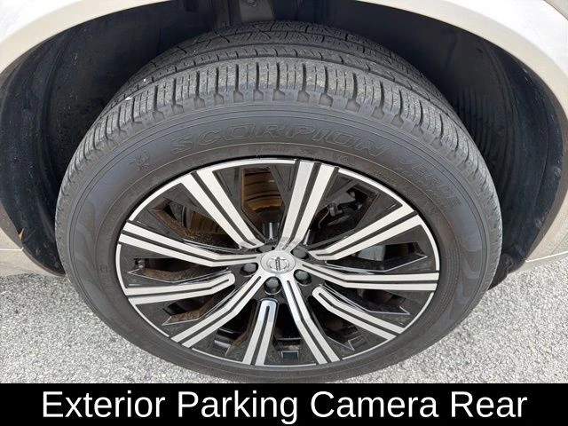 2023 Volvo - image 15