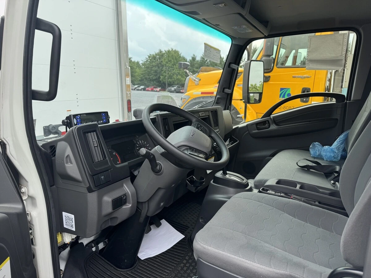 2025 Isuzu NRR in Harrisburg, PA — photo 6