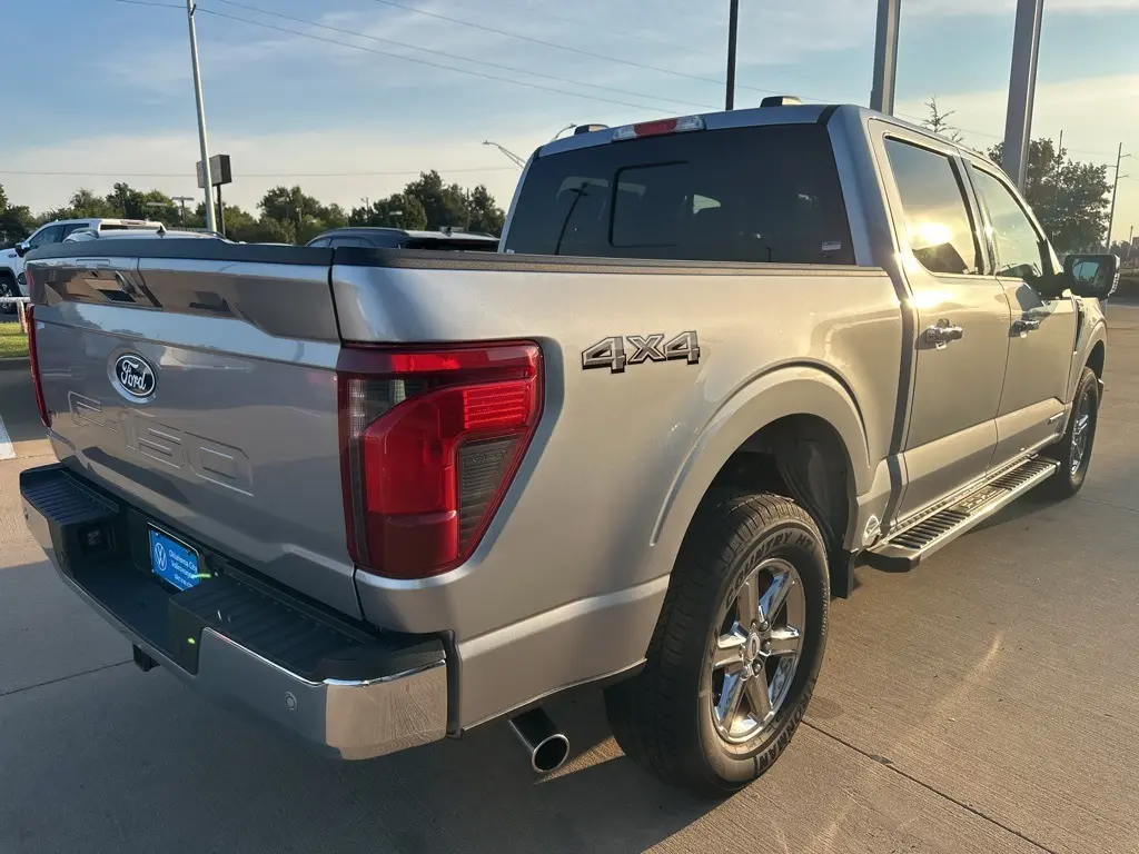 2024 Ford F-150 XLT photo 5