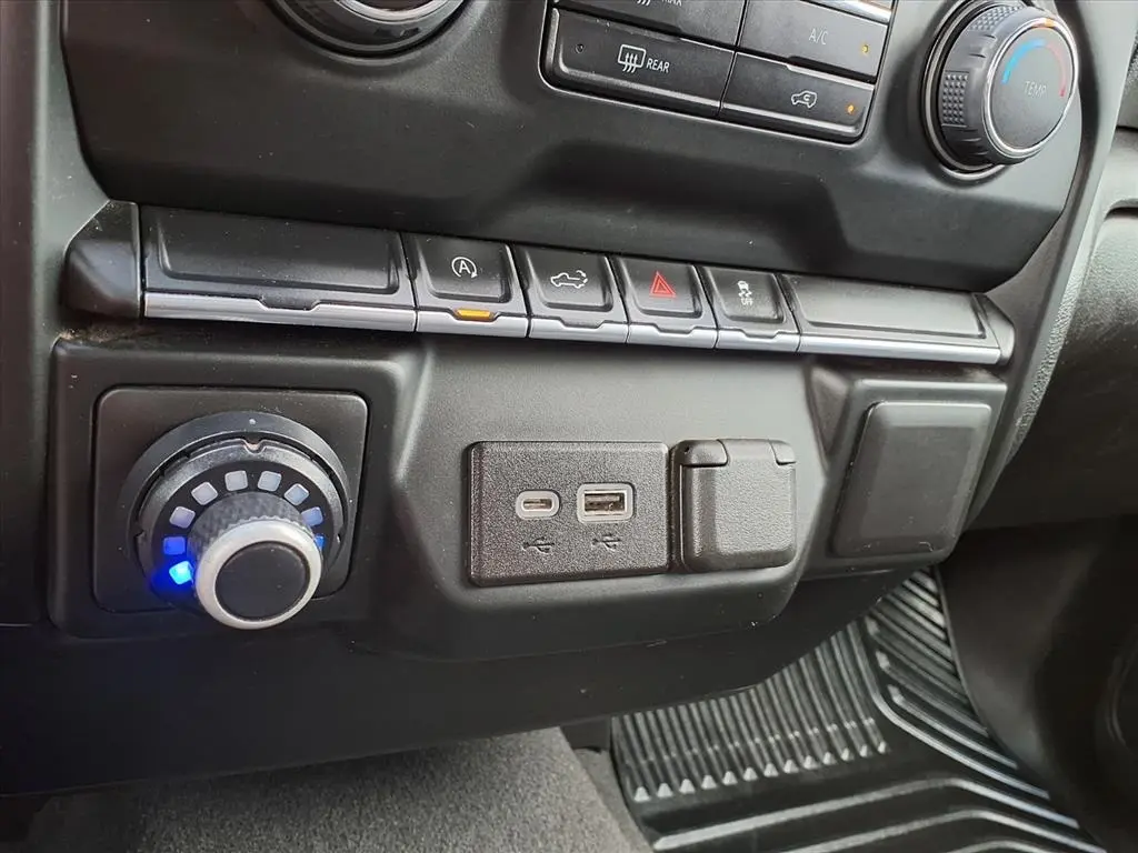 2022 Chevrolet Silverado 1500 Custom photo 26