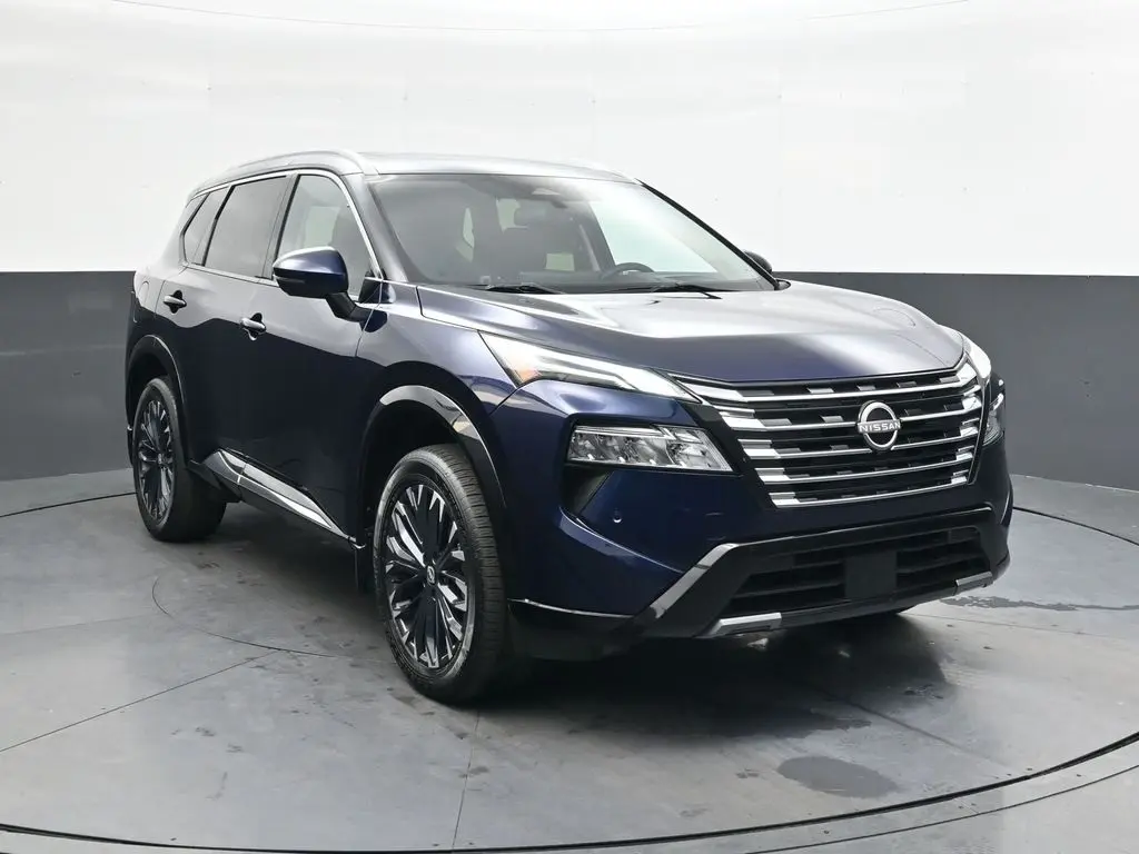 2024 Nissan Rogue Platinum's photo