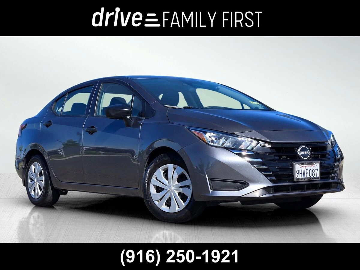 2023 Nissan Versa 1.6 S CVT's photo