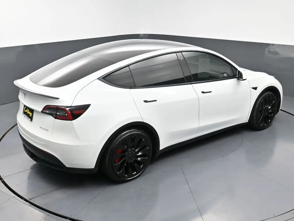 2022 Tesla Model Y Performance photo 38