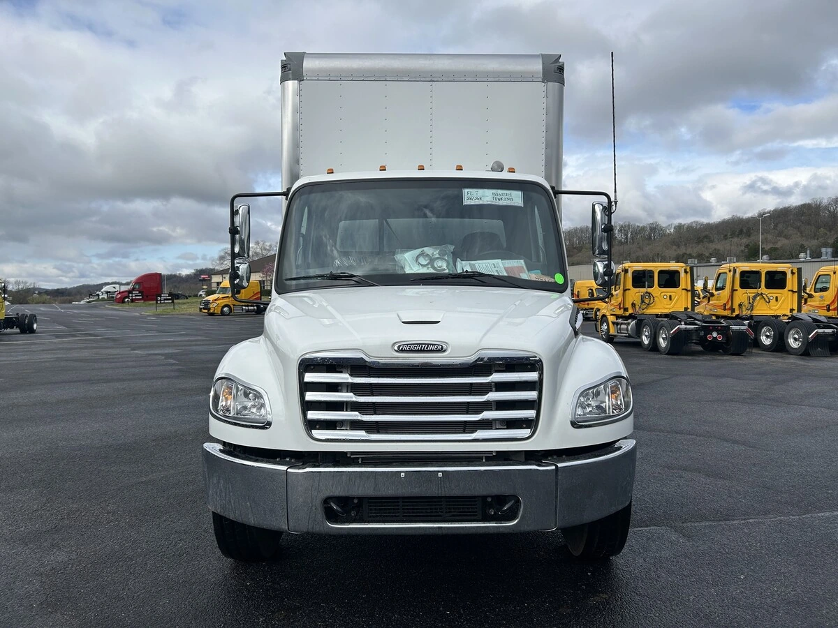 2026 Freightliner M2 106 — photo 8