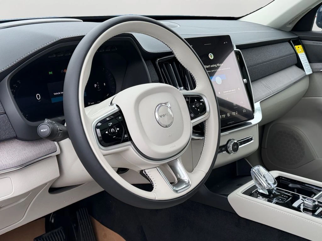 2026 Volvo - image 16