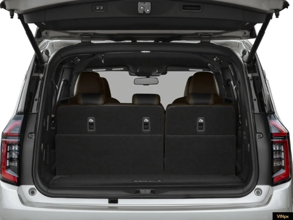 2026 Nissan Armada SL - Photo 11