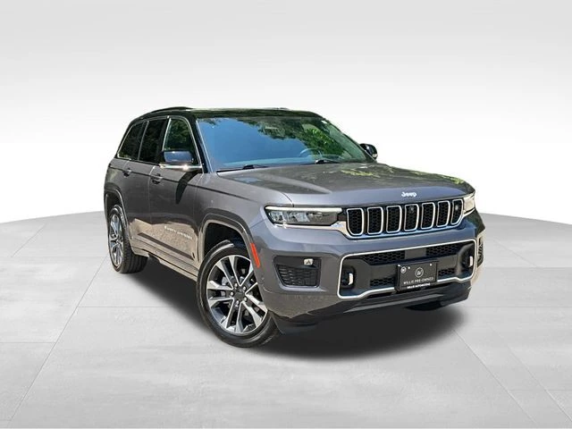 2024 Jeep Grand Cherokee Overland 4x4's photo