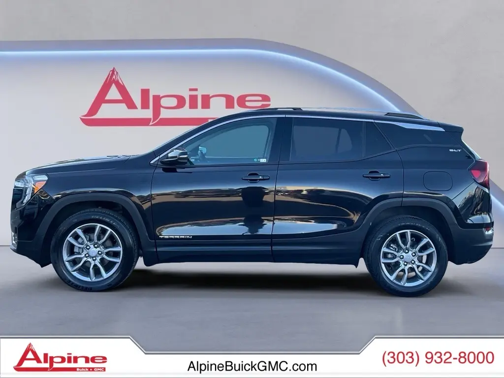 2023 Gmc Terrain SLT photo 2