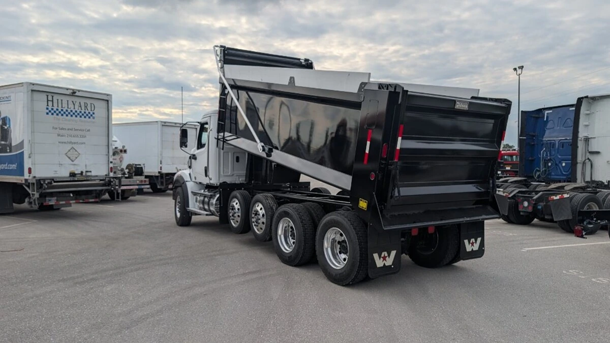 2027 Western Star 47X — photo 7
