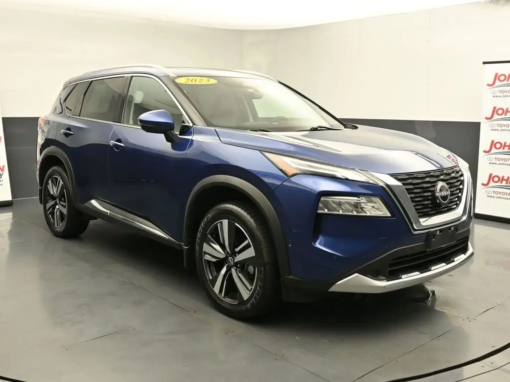 2023 Nissan Rogue Platinum photo 2