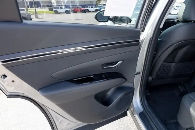 2024 Hyundai Tucson Hybrid SEL Convenience photo 6