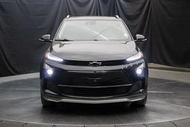 2022 Chevrolet Bolt EUV Premier photo 3