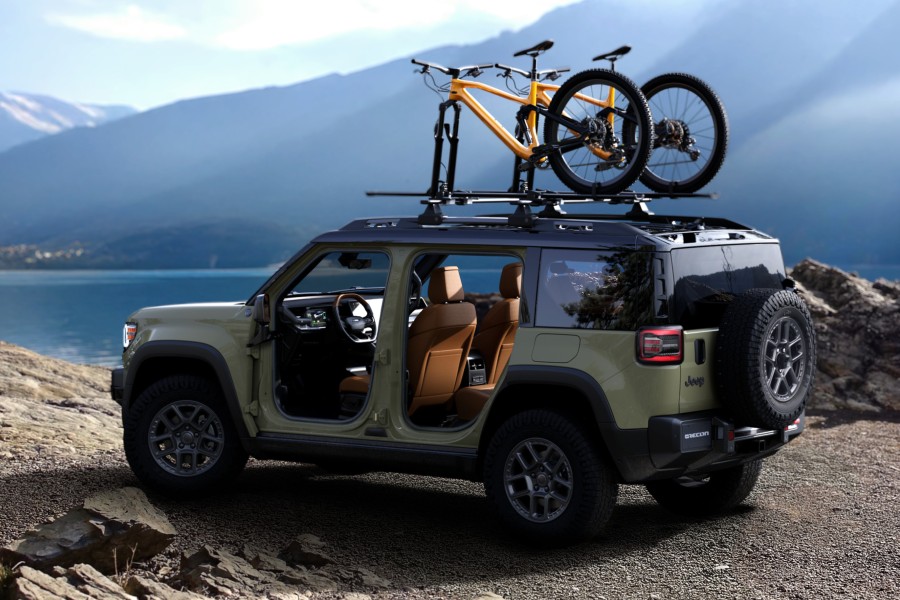 2026 Jeep Recon Exterior Driver Side Rear Profile
