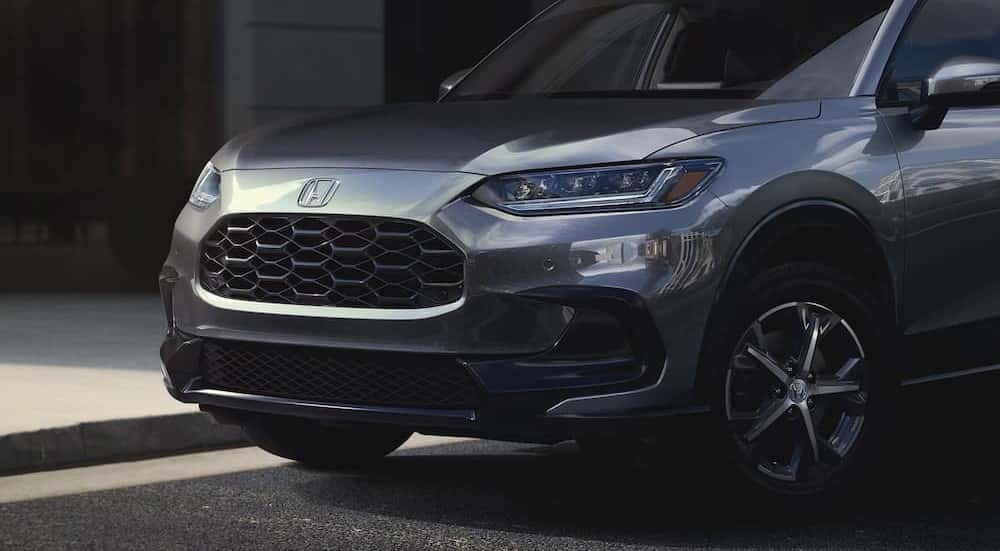 The front end is shown on a silver 2025 Honda HR-V.