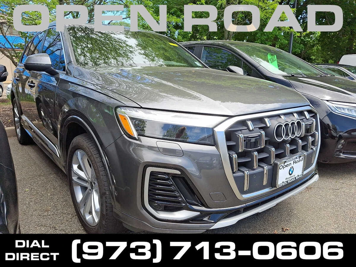 2025 Audi Q7 45 Premium quattro Tiptronic's photo