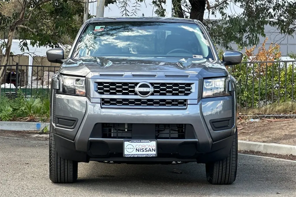 2026 Nissan Frontier SV photo 7