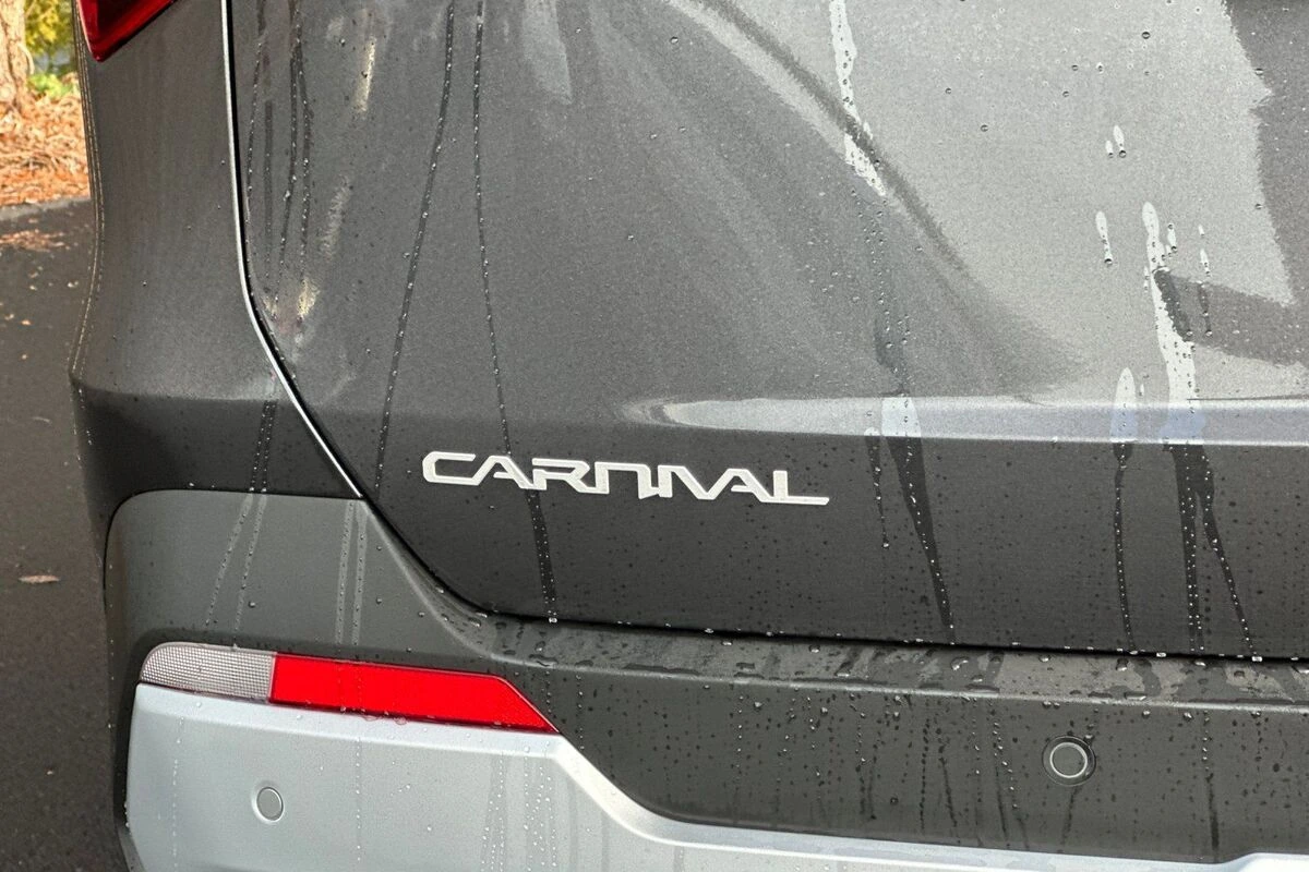 2026 Kia Carnival LXS - Photo 22