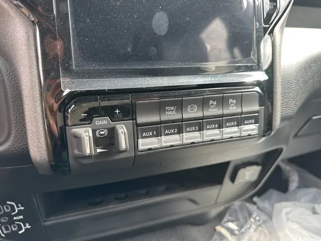 2025 Ram 2500 Tradesman photo 9
