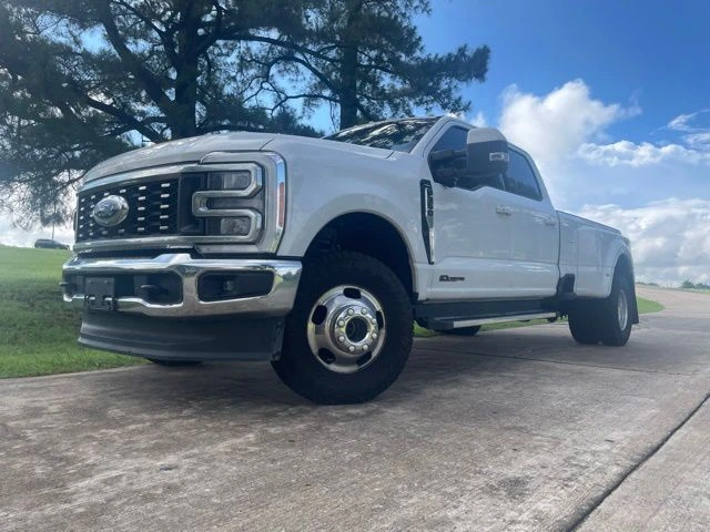 2023 Ford F-350 Lariat 4x4 Crew Cab 8' Box DRW's photo