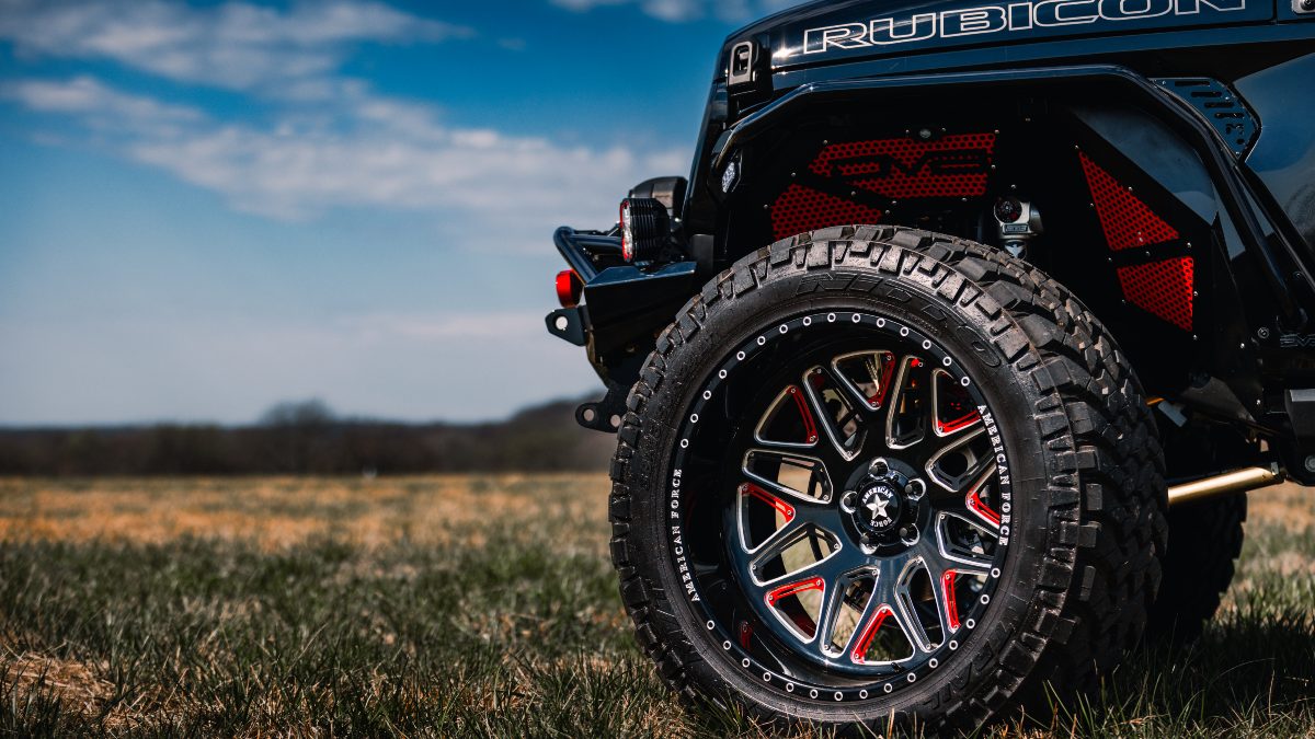 Custom Jeep Wrangler Rubicon 392 Exterior Front Driver Side Wheel & Tire