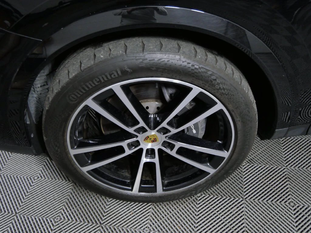 Photo 9