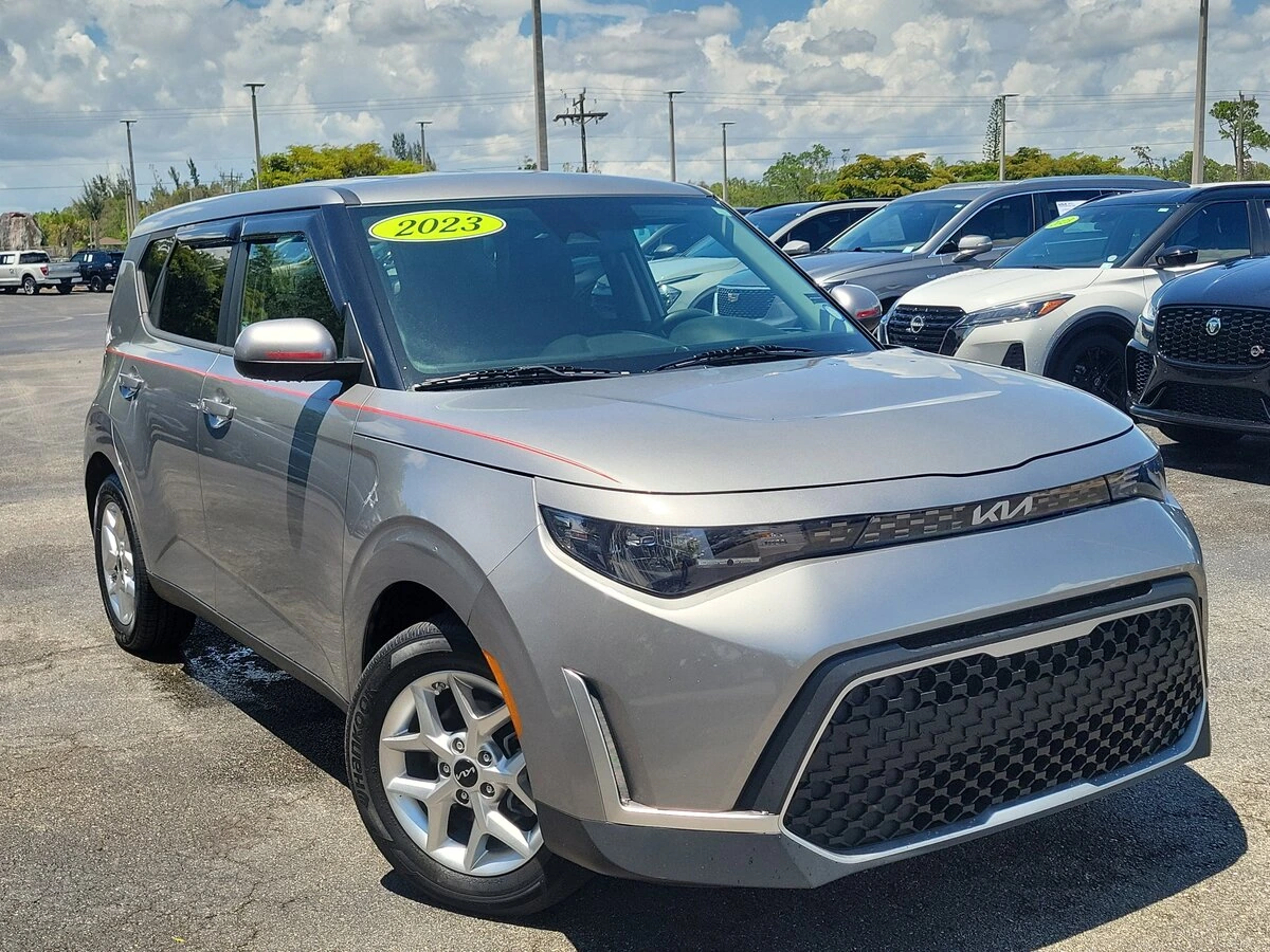 2023 Kia Soul 2.0L LX IVT's photo