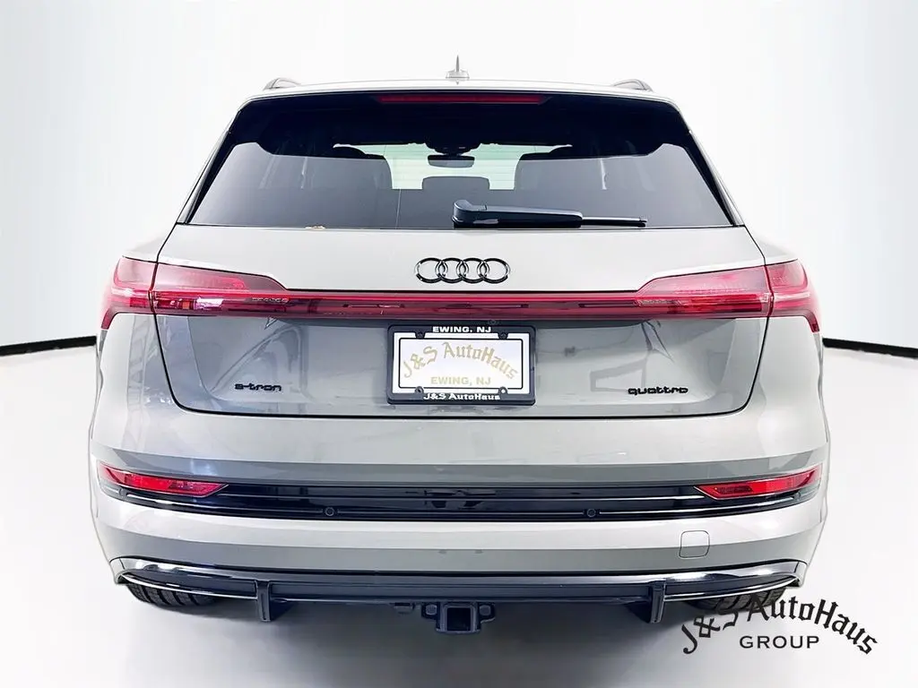 2022 Audi e-tron Chronos Edition photo 4