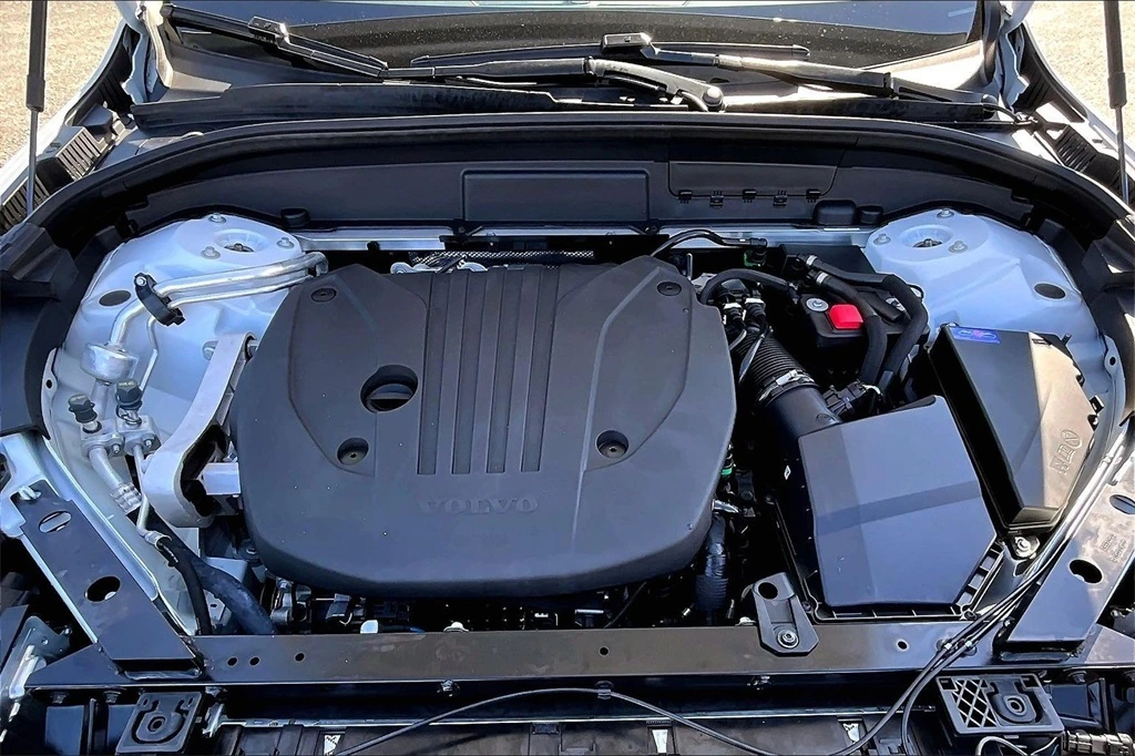 2026 Volvo - image 30